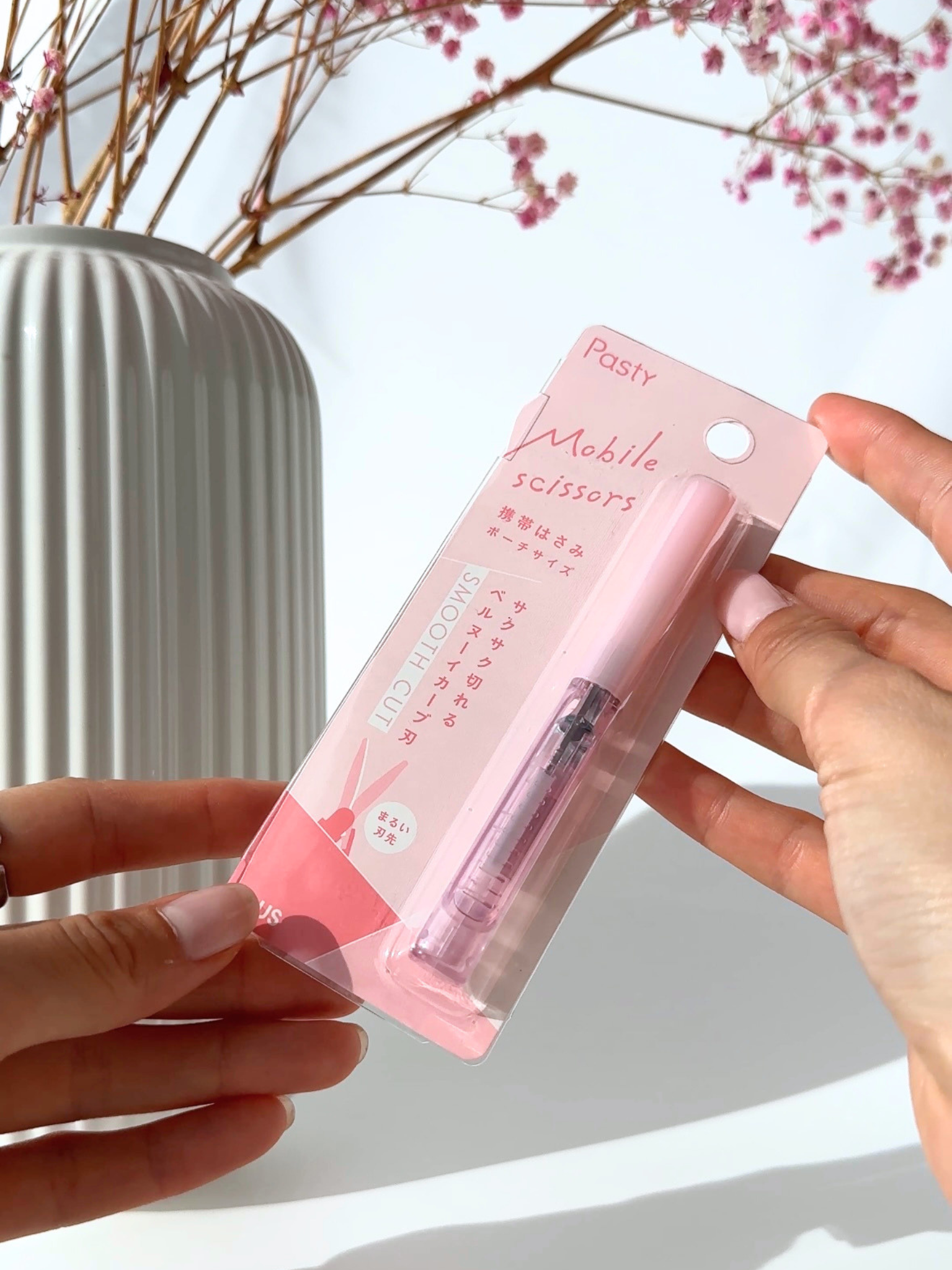 pastel mobile scissors compact aesthetic stationery portable cutting tool pink