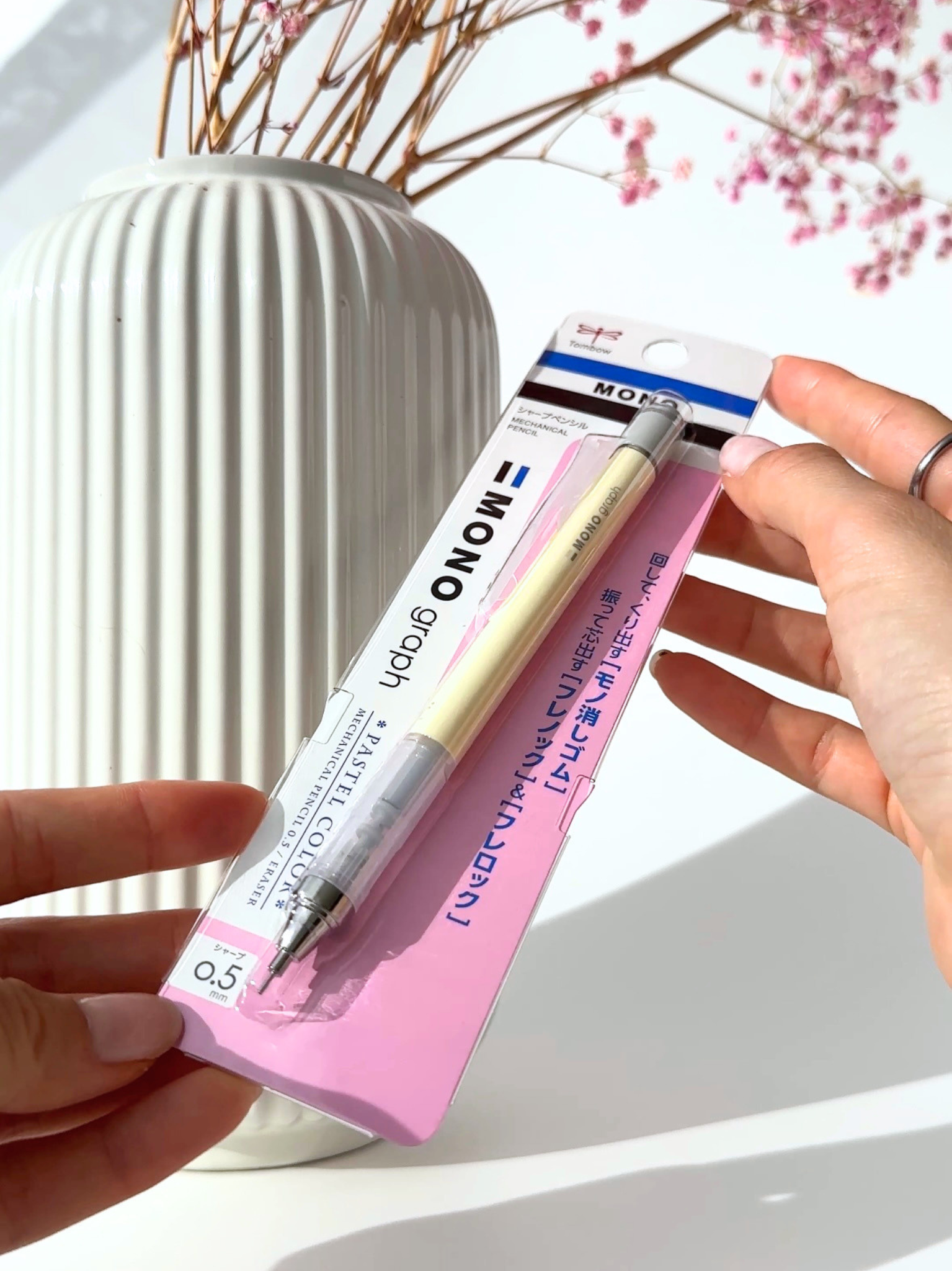 Tombow Monograph mechanical pencil pastel colors 0.5mm shake mechanism study stationery Japanese pencil matte yellow
